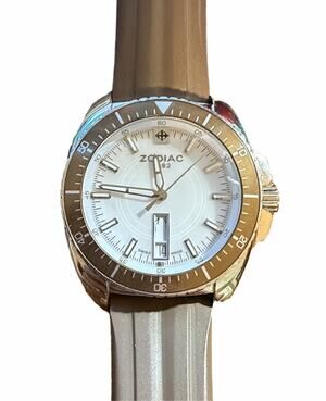 Zodiac Sea Dragon Quartz Diver Watch White Dial Swiss Made Rubber Strap